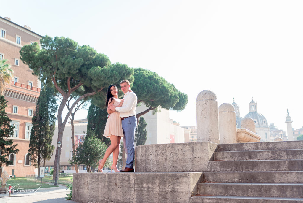 This image has an empty alt attribute; its file name is Post-wedding-photography-session-in-Rome-43-1024x684.jpg