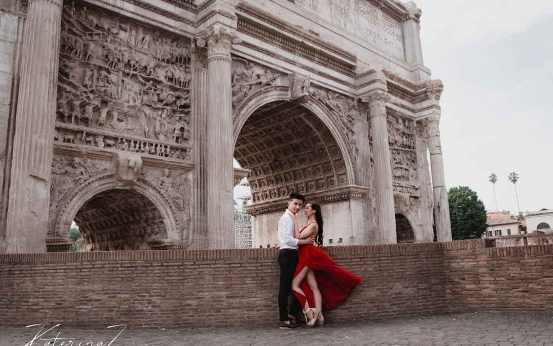 Sunrise Engagement photo session in Rome